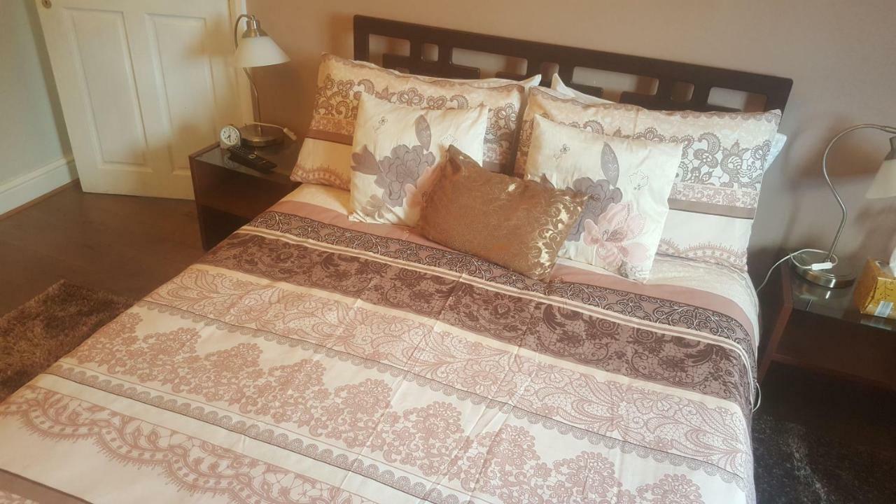 Comfy Room Well Located London Exterior photo